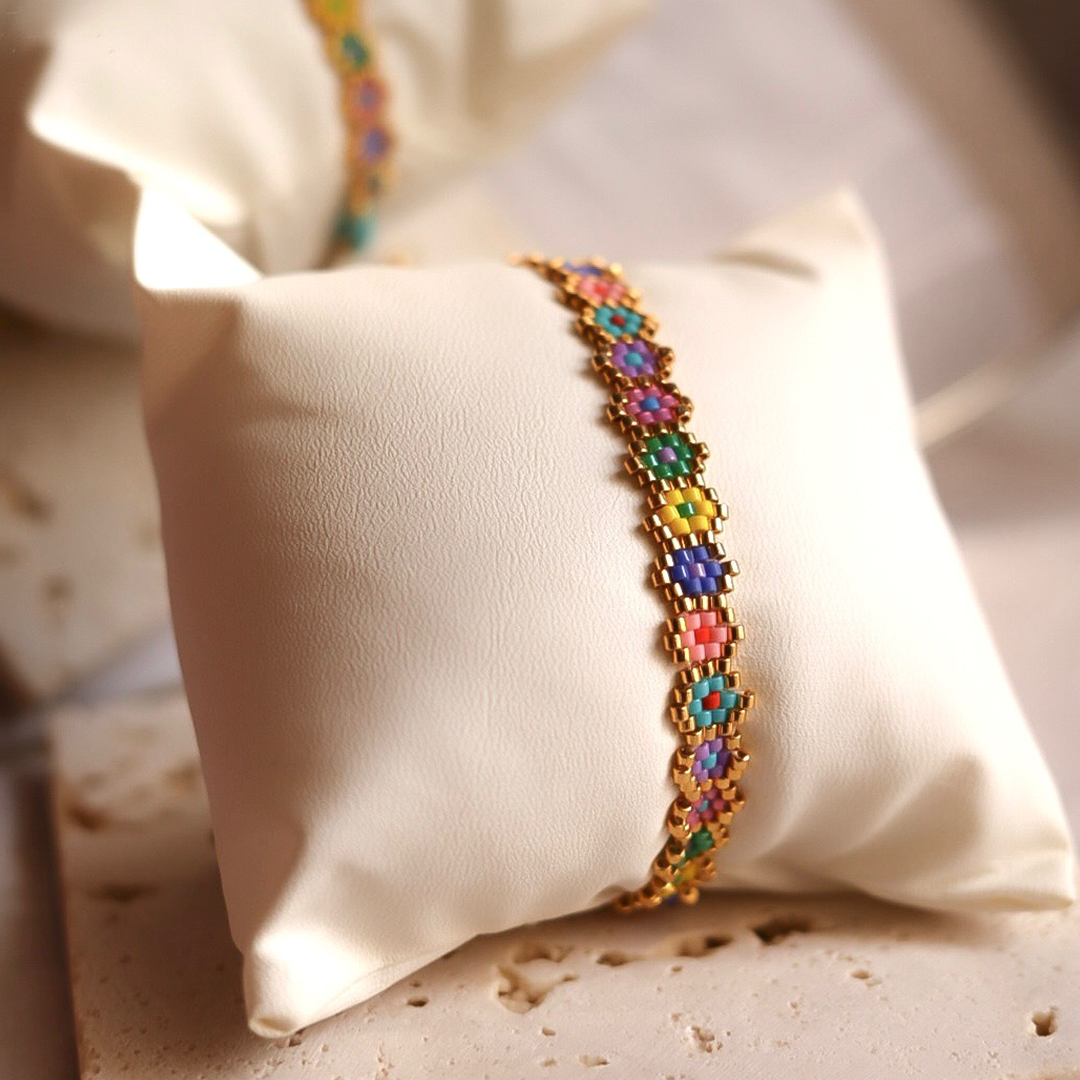 Bracelet beaded 'flowers'