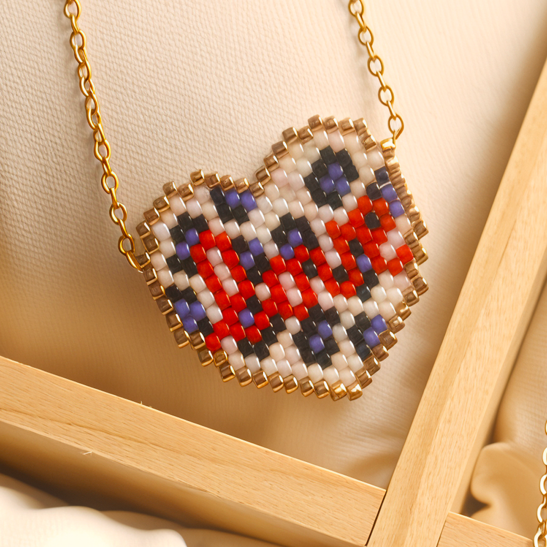 Heart-shaped beaded necklace