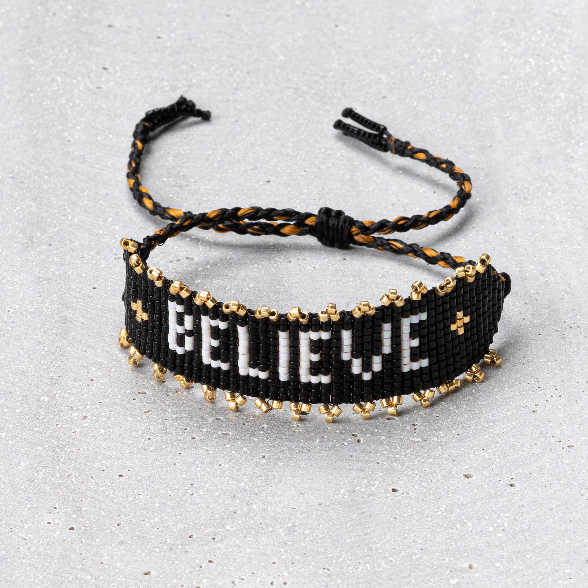 Bracelet beaded loom pattern 'believe'