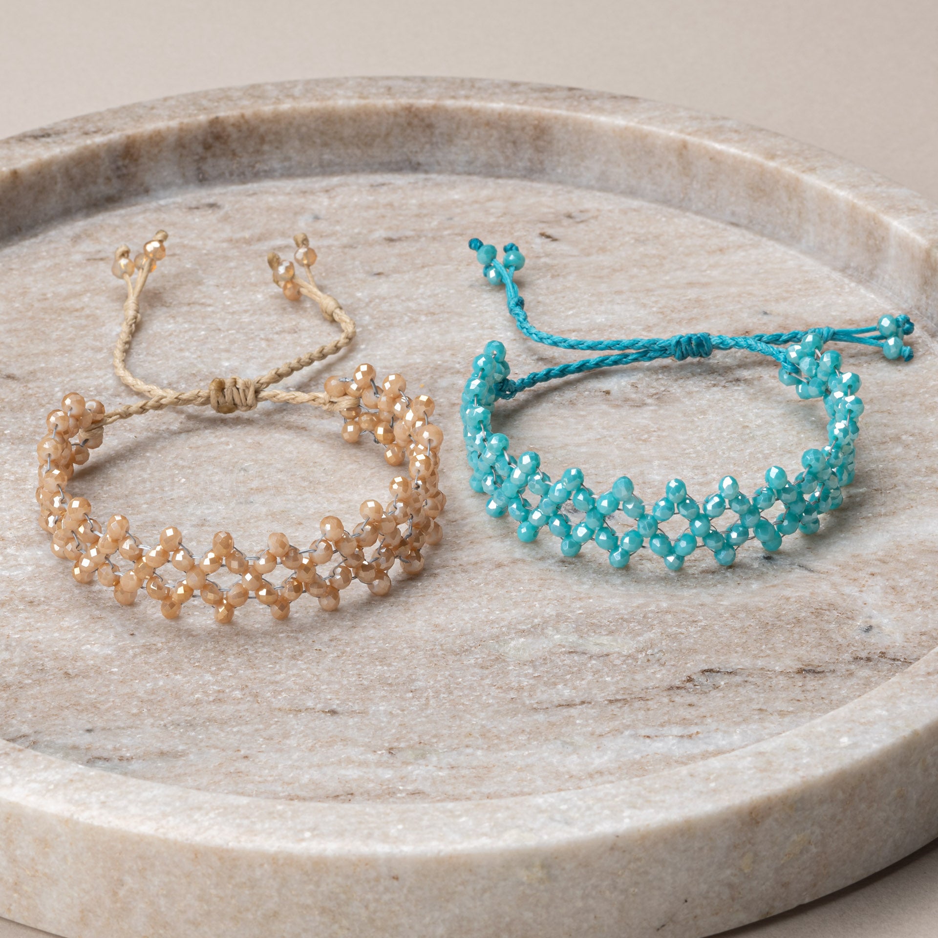 Bracelet beaded handmade monocolor 'diamond'
