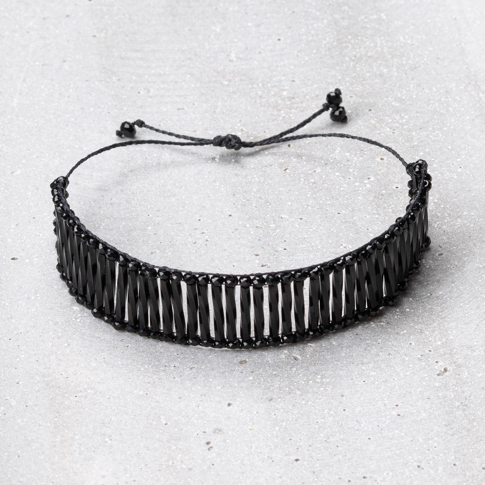 Bracelet beaded, 'twisted'