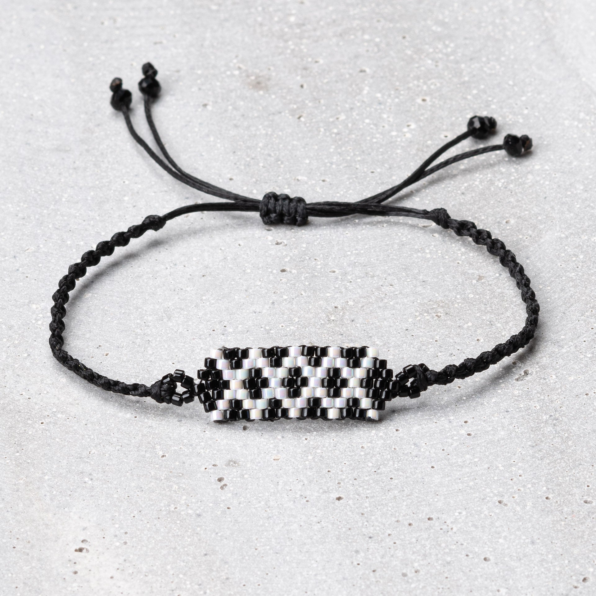 Bracelet beaded 'geometrical'